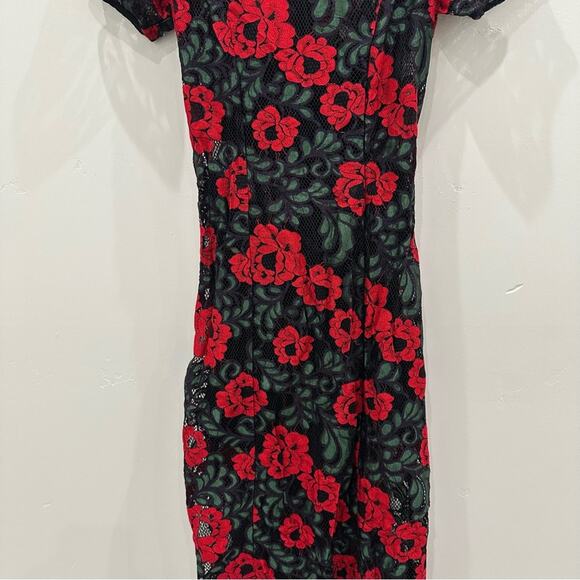 NWT Lovers + Friends Nadine Rose Garden Maxi Dress. - Picture 4 of 12